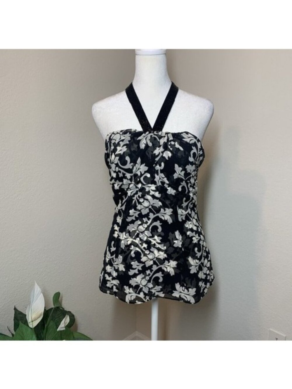 White House Black Market Halter Top Size 2 Floral Beaded Layered Silk Side Zip